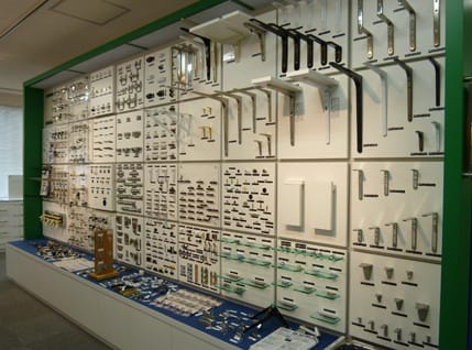 3階　家具金物・建築金物コーナー